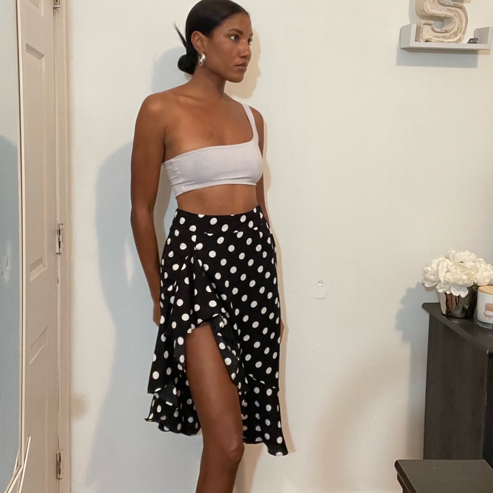 Polka dot ruffled skirt